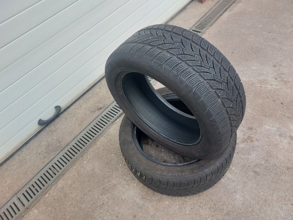 135 lei bucata! Doua anvelope M+S/IARNA 225 50 17 Syron