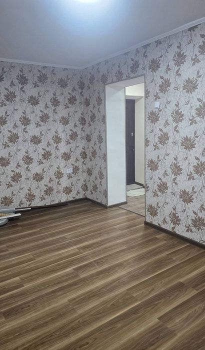 Срочно! Квартира  на Мирабад-Авиагородок 1/2/4 общ пл 28м ,балкон 1,2*