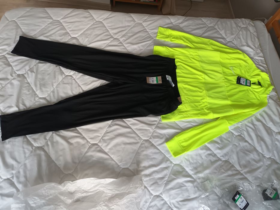 Нов анцунг на Nike и горнище на Hummel