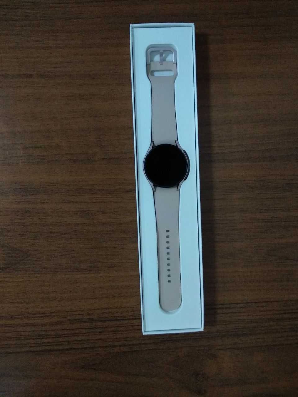 Samsung Galaxy Watch 4 40 mm pink gold