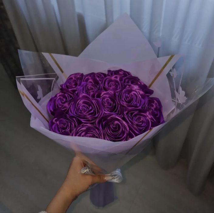 Сатенени вечни рози