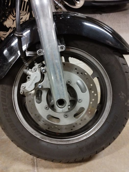 Продава се изгодно Kawasaki vulcan 2000 кубика