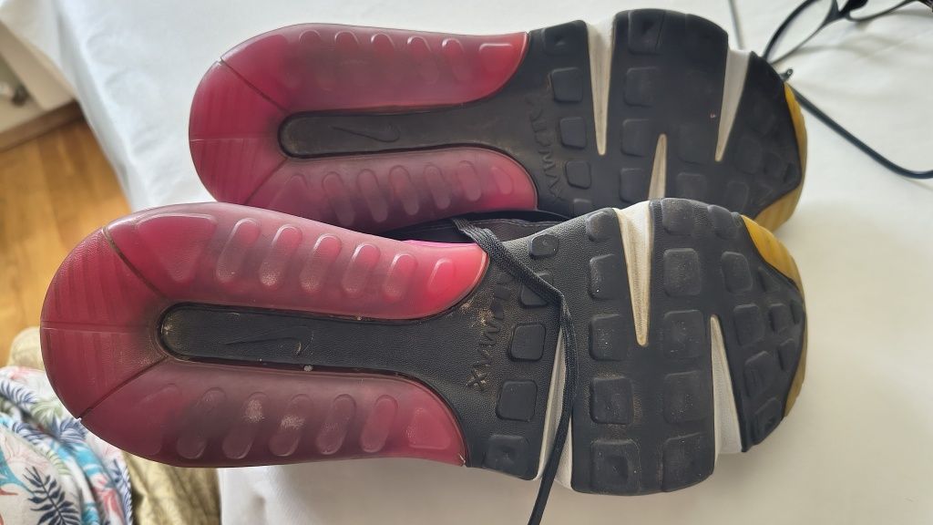 Сникърс Nike Air Max 2090 тъмносин. Номер 39