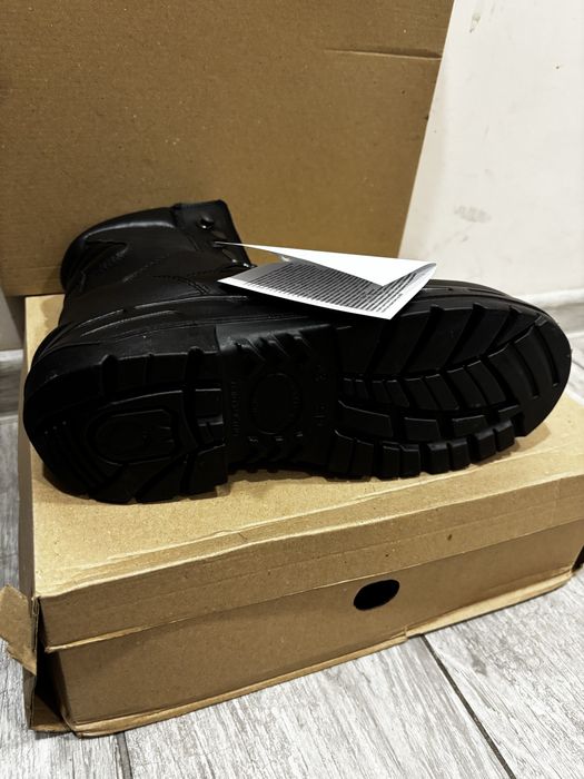 Мъжки зимни кубинки номер 43 нови