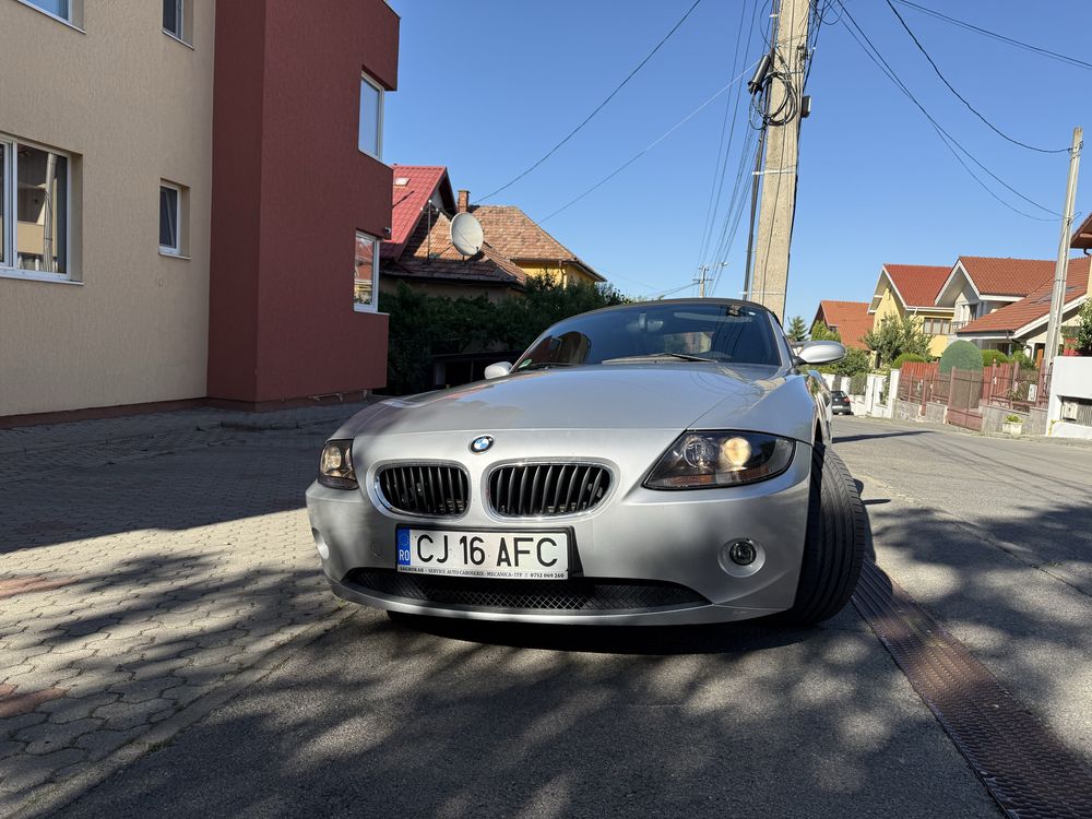 Vand BMW Z4 E85 anul 2005