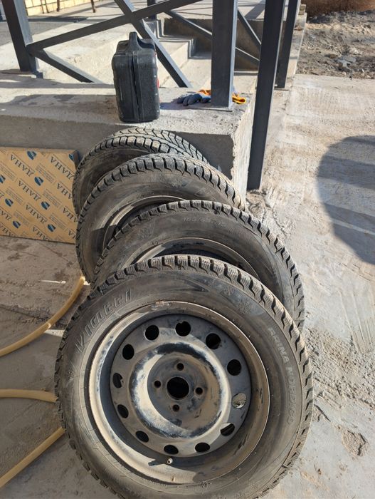 Шины с дисками R15