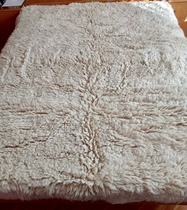 Ръчно тъкани вълнени китеници