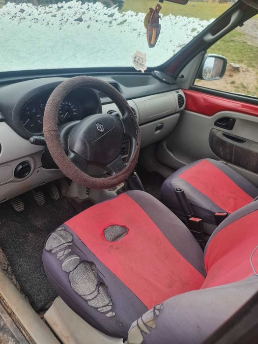 Dezmembrez Renault Kango