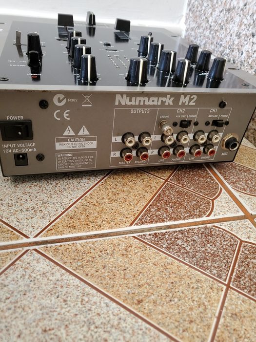 Mixer Numark M2.