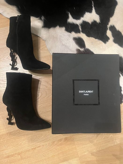 Botine YSL piele intoarsa marimea 37