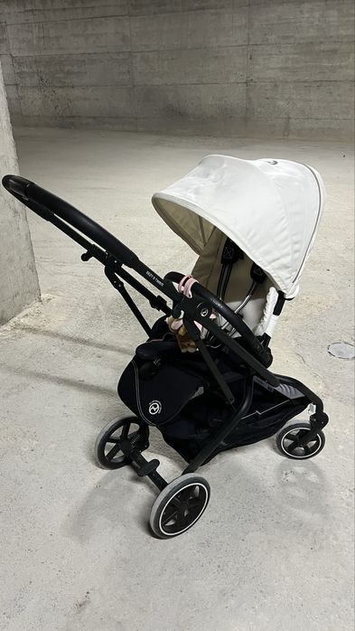 Cybex EEZY S twist