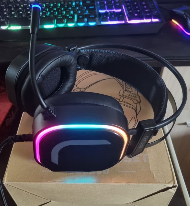 Геймърски слушалки с RGB подсветка и микрофон – НОВИ