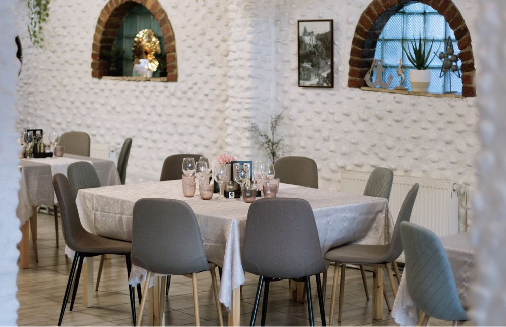 Vand restaurant centrul vechi complet