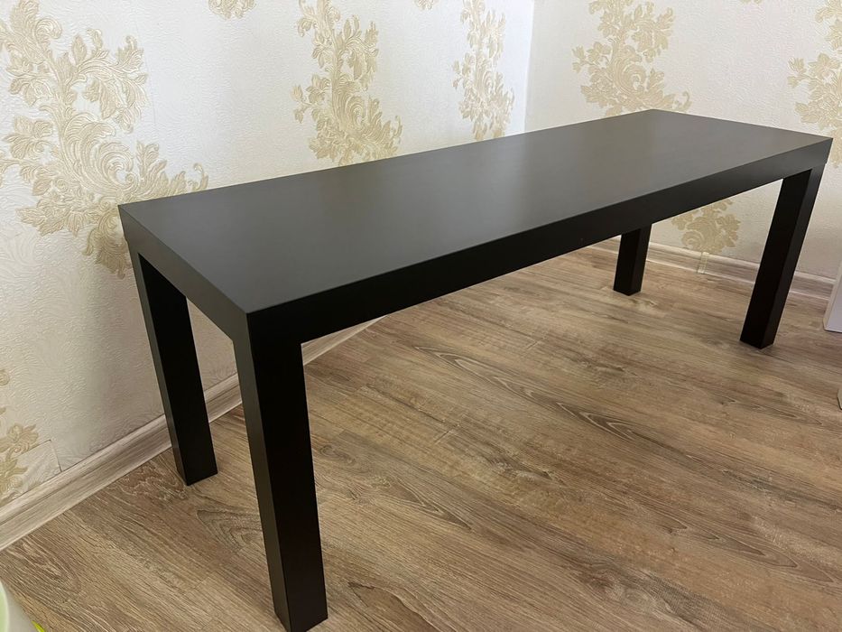 Продаю стол под ТВ