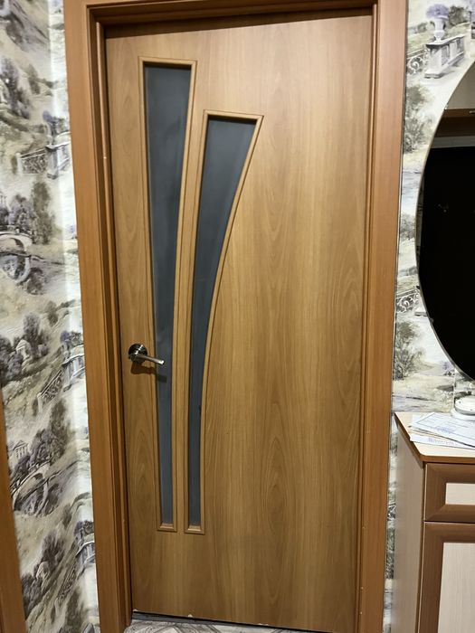 Продам двери в хорошем состоянии