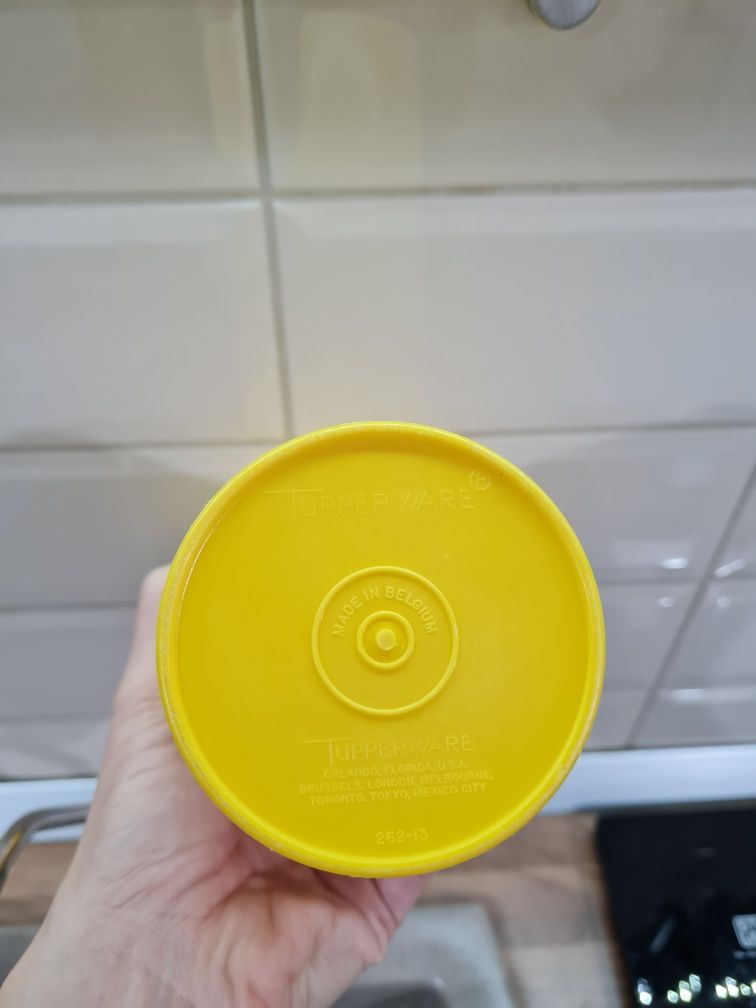 Pahar / Carafa / recipient lichide Tupperware - curier agratuit