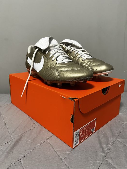 Футболни бутонки Nike premier