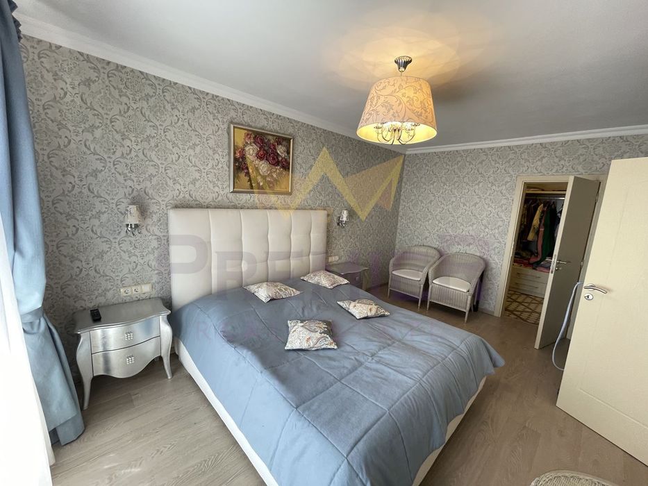 Продава се Тристаен апартамент в к.к. Слънчев бряг - 132 кв.м за 1629 €/кв.м - Снимка #3