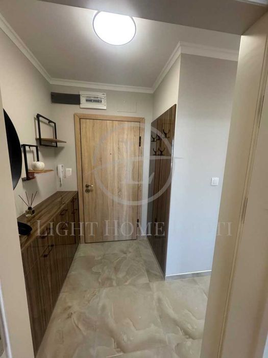 Продава се Тристаен апартамент в Пловдив, Съдийски - 100 кв.м за 2180 €/кв.м - Снимка #8