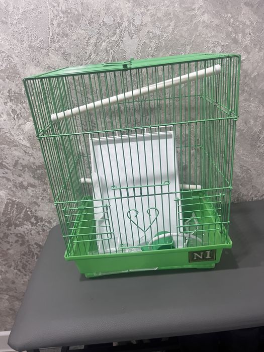 Продам клетку для попугая