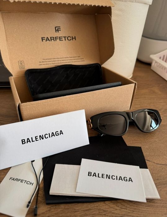 Ochelari soare Balenciaga Originali femei,ca Noi! Model Cat eye,negri