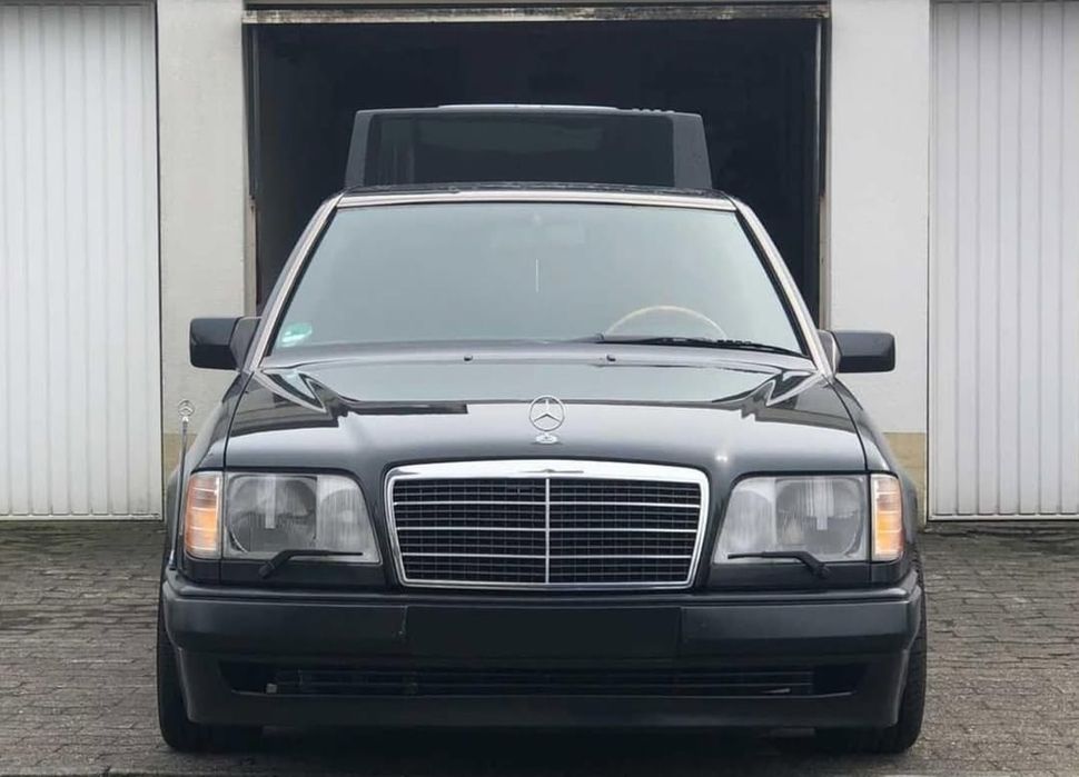Mercedes W124 передний бампер Е500 сток