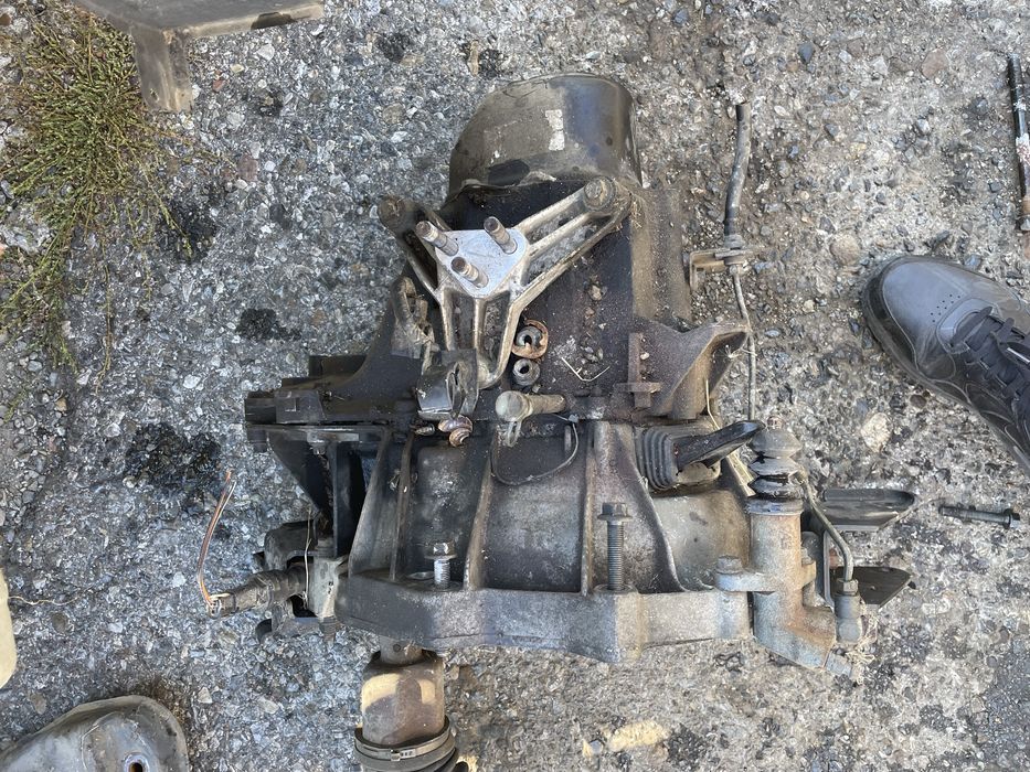 Скоростна кутия за mitsubishi spase star 1.3 i мицубиши спеис стар