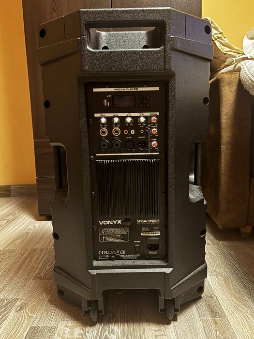 Boxa activa bi-amplificata