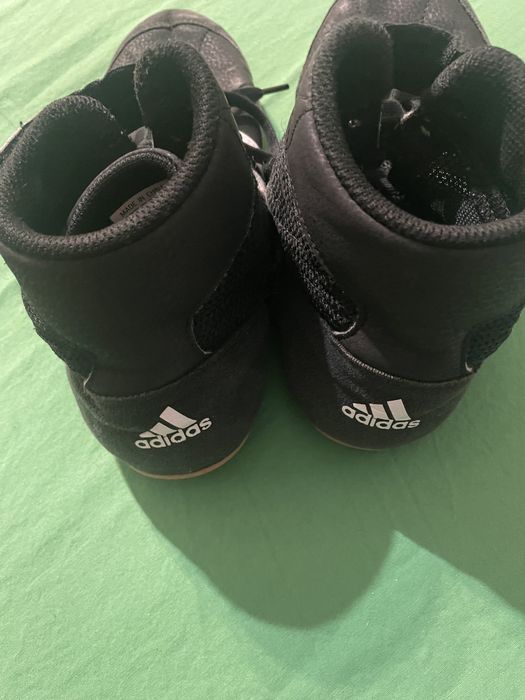 Борцовки Адидас 39 номер