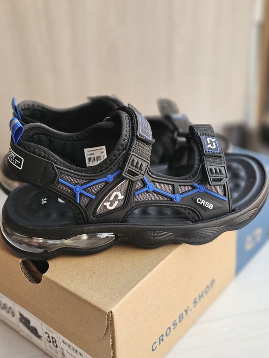 Продаются сандалии на липучках 36-й размер