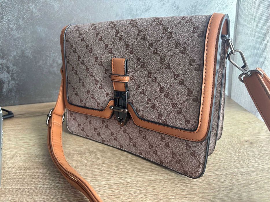 Дамска чанта Pierre cardin, нова