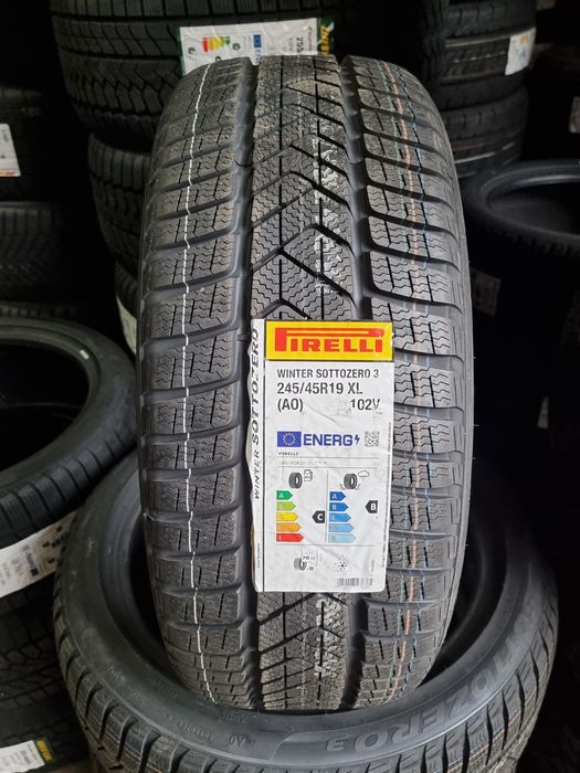 245/45/19 PIRELLI 4бр