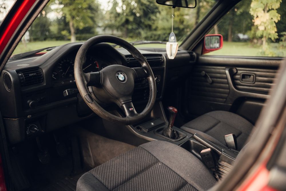 BMW seria 3 E30 Touring 318is 1990