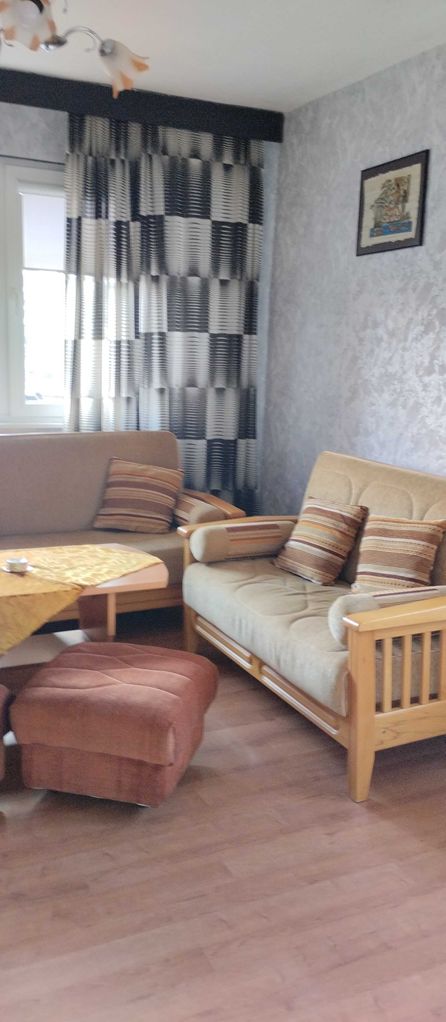 Дава се под наем Двустаен апартамент в Хасково, Училищни - 58 кв.м за 204 € - Снимка #1