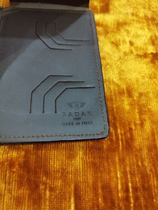 Продавам международна карта.