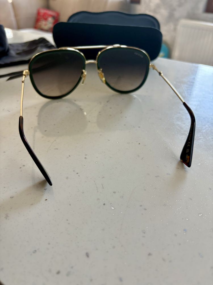 Слънчеви очила GUCCI