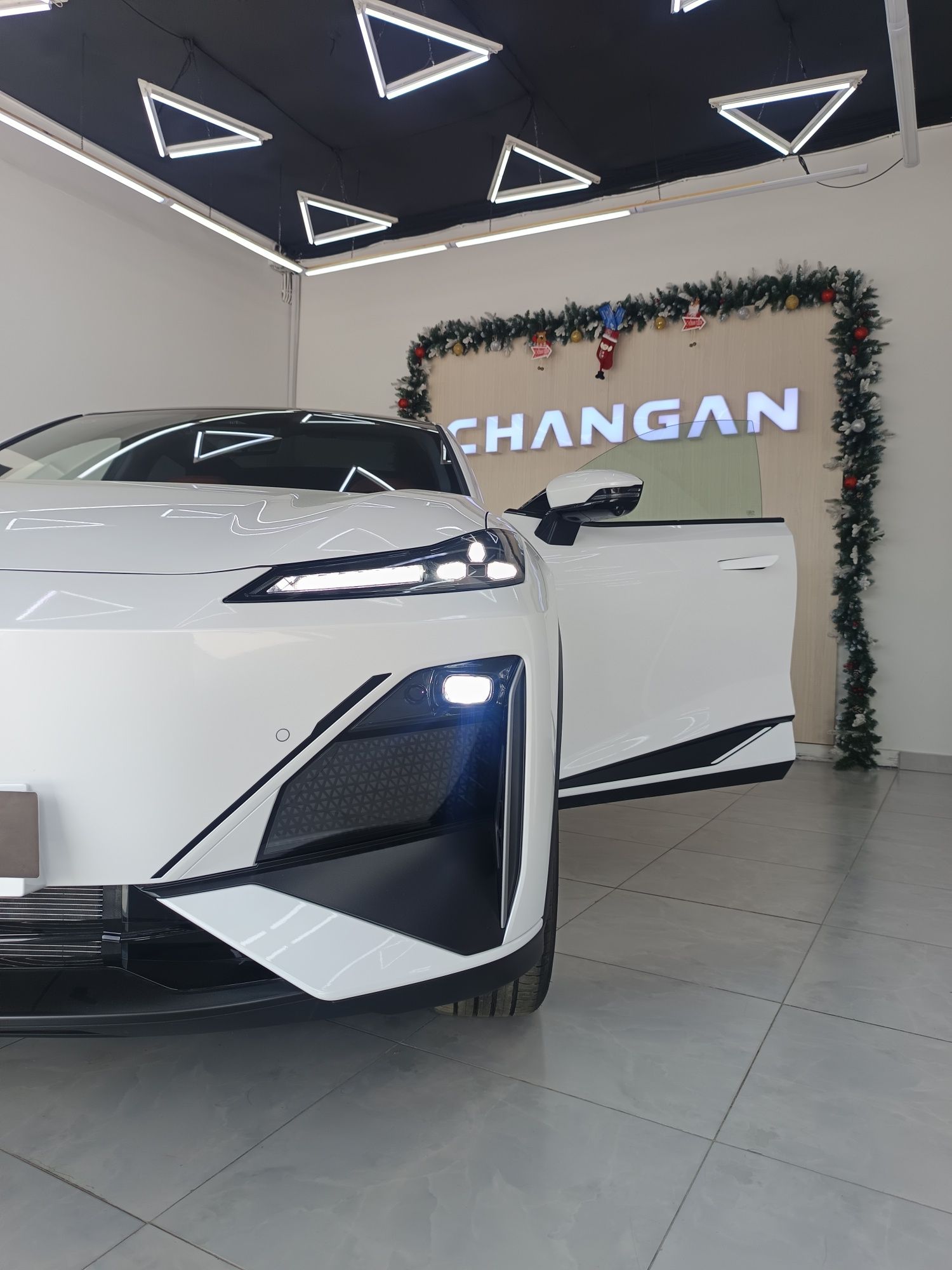Changan Deepal s07 er 215 km rassrochk
(Moshina tayyor turipti 1 kunda