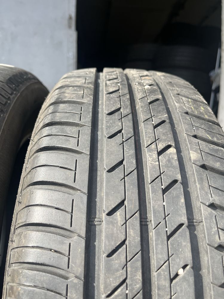 4 бр. летни гуми 205/60/16 Bridgestone DOT 4817 6 mm