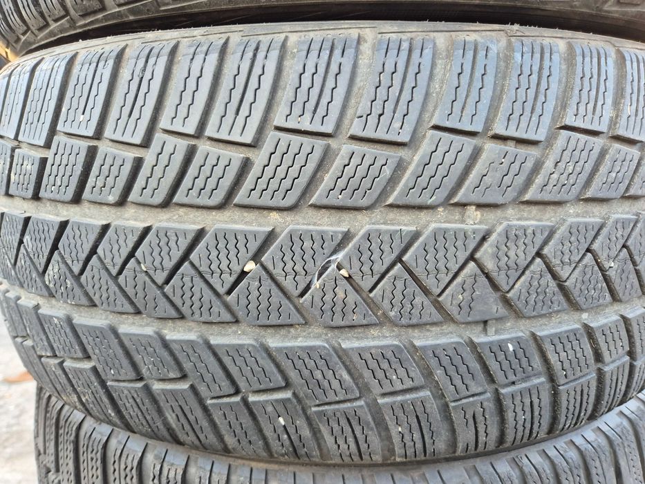 2 Anvelope de IARNA - 225/45/18 - Vredestein - Stare F BUNA DOT 2021 !