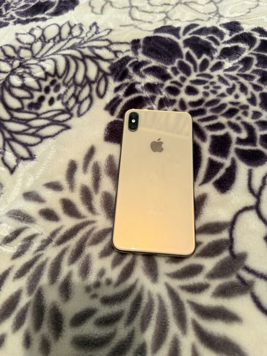 Айфон xs mas 64 отличном состояние  все работает некаких нарекание нет