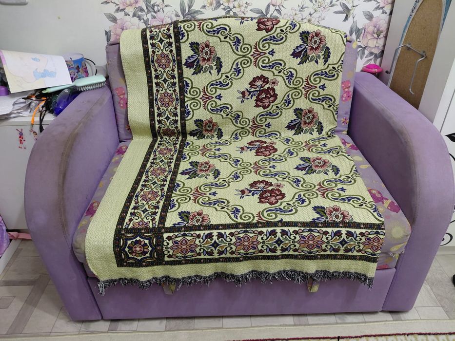 мини диван даром