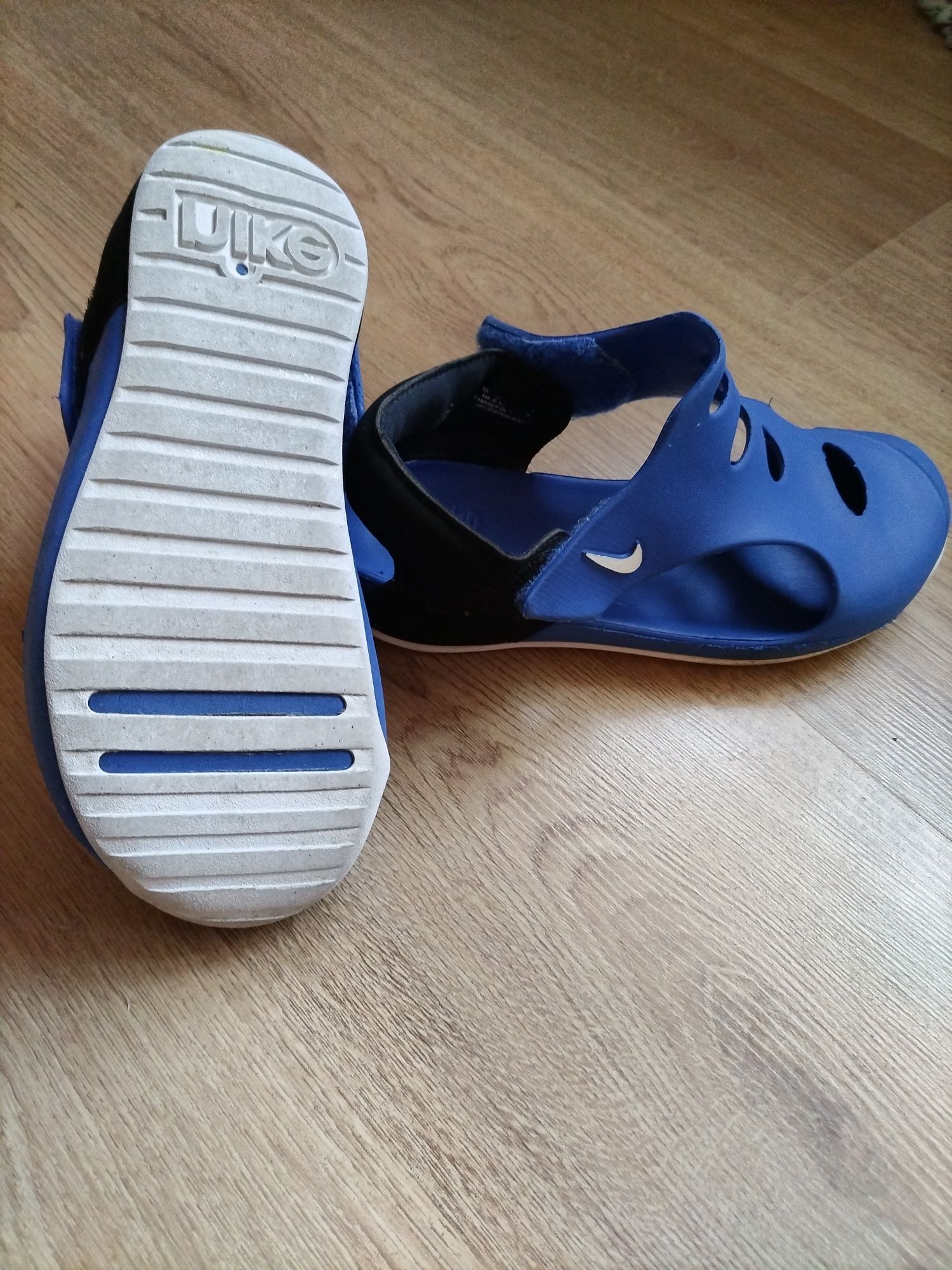 Sandale Baieti Nike albastru