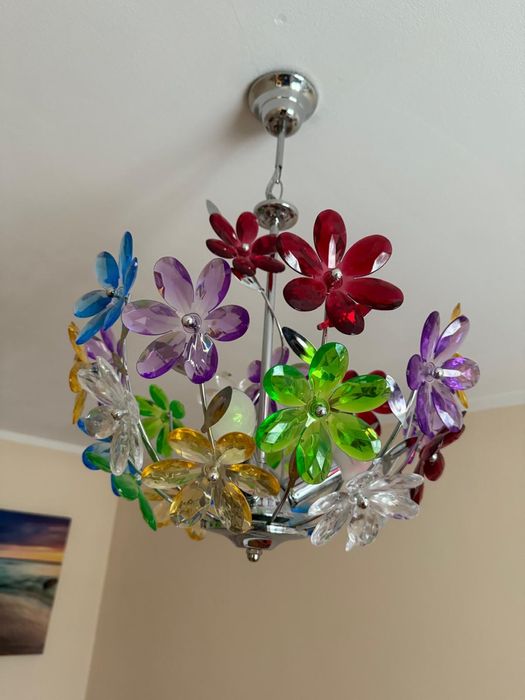 Lustra flower si covor flower