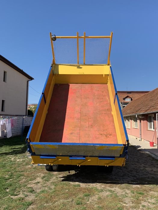 Transport marfa 7,5t basculabil nisip, pamant ,balatru ,materiale cons