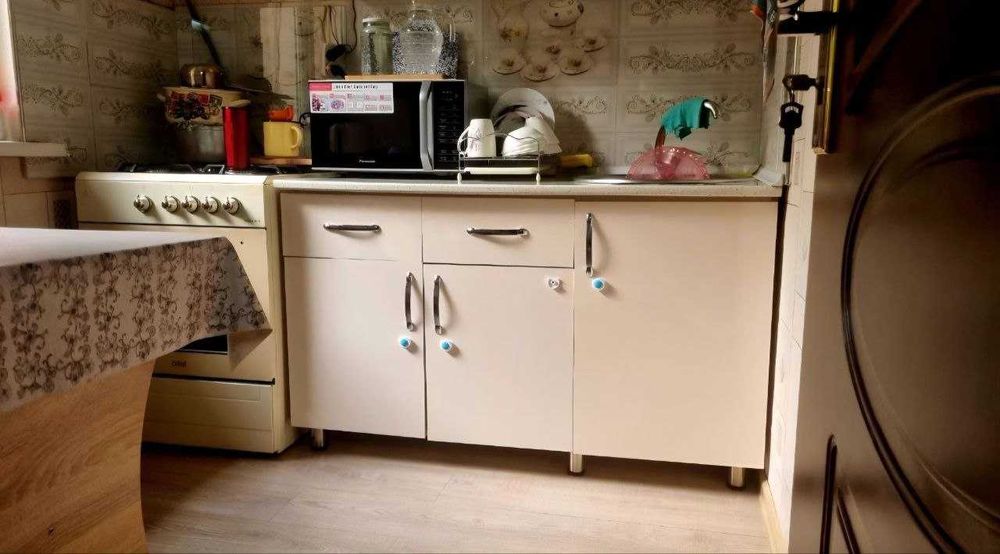 Прадается 2 ком Королевский этаж Ялангач налоговая №U66