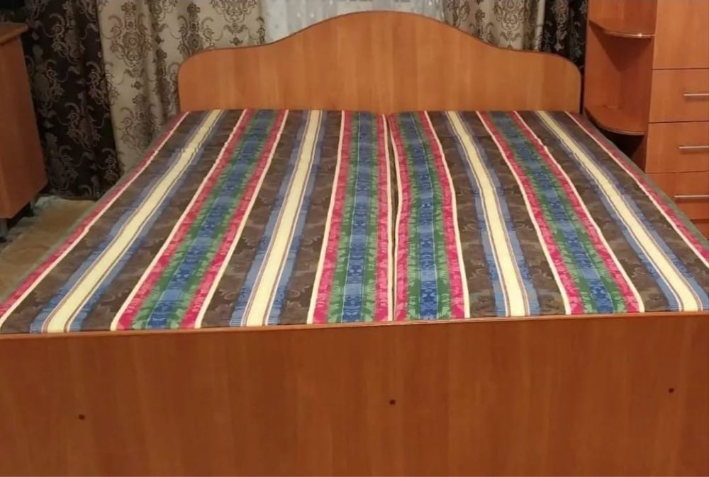 Продам кровать б/у