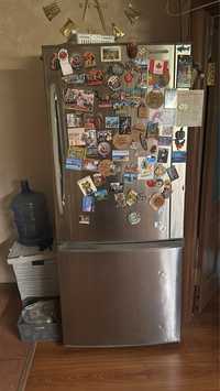 Продается холодильник !