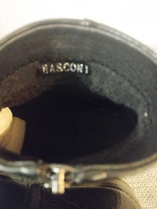 Кожаные сапожки Basconi