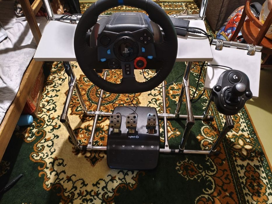 Logitech g29 + shifter + cockpit