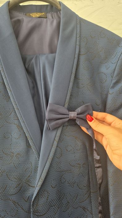 Costum barbati marimea 52